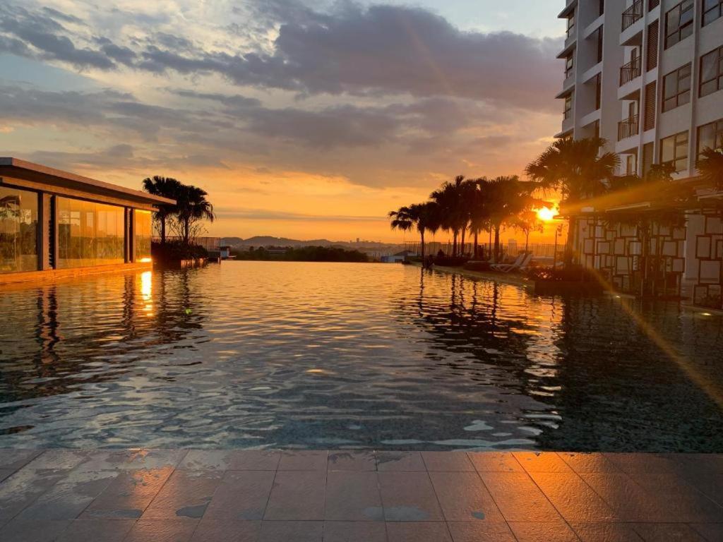 Apartment 1 Dream @ Tiara Imperio 外国4星级酒店风格与浪漫环境